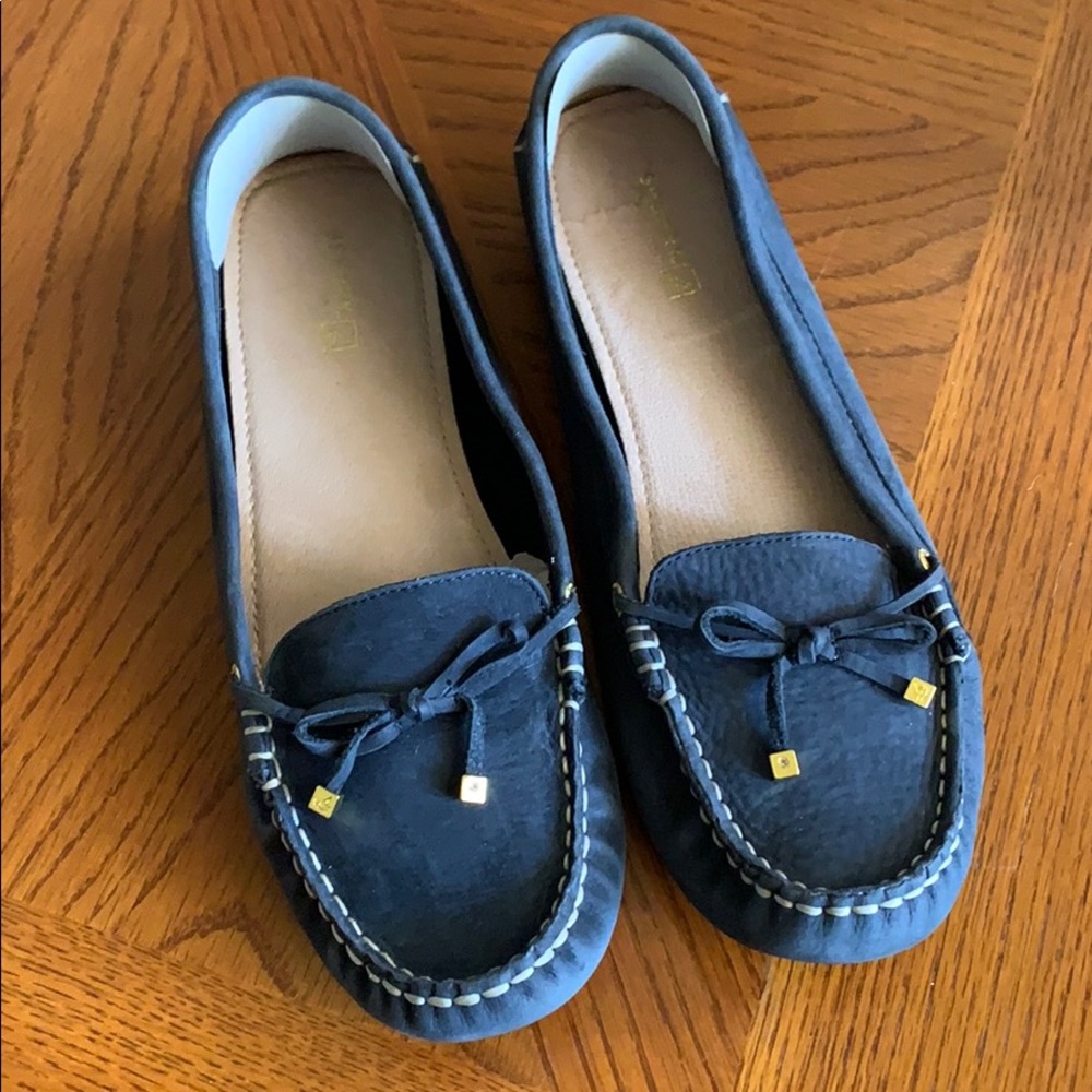 Speedy loafers